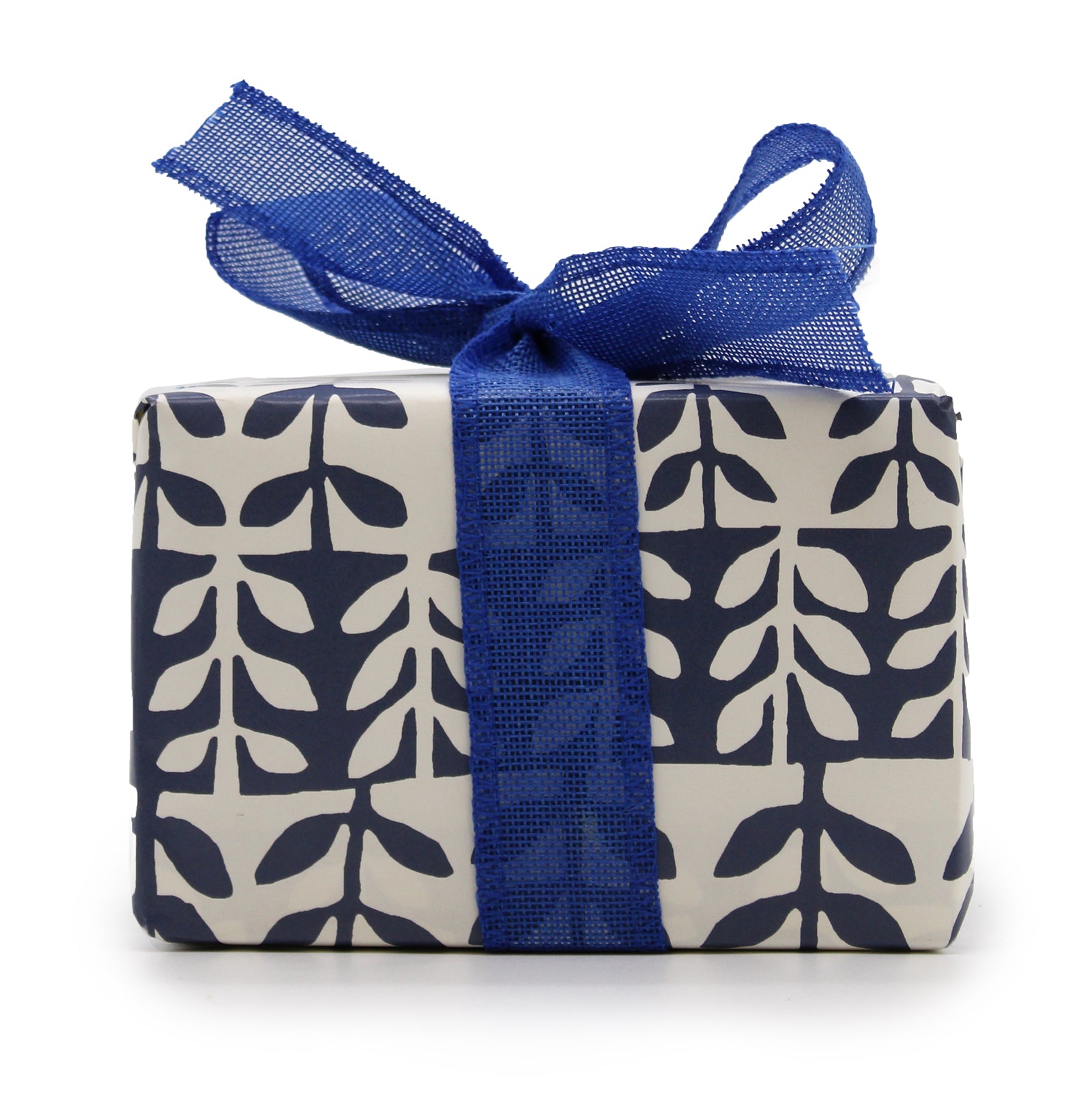 Un emballage exclusif pour ce Coffret Cadeaux Bougie Pivoines & Bombes de bain | Agnès & Cat