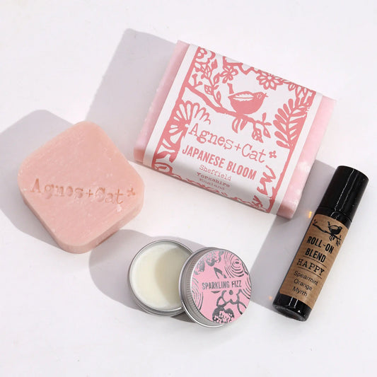 Coffret bien-être Floraison Bonheur – senteurs florales lumineuses pour une ambiance joyeuse et apaisante