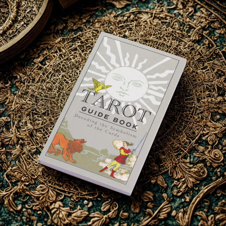 Ce guide inclus dans le jeu de tarot divinatoire de la déesse : une aide inestimable à l&