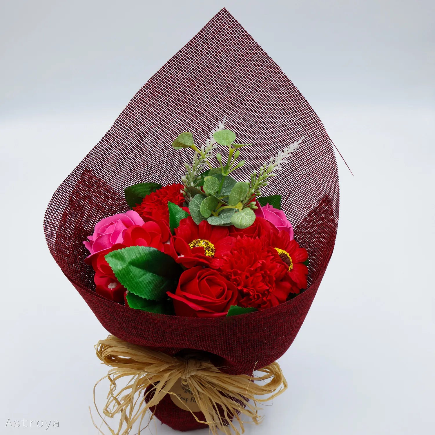 Zoom sur le bouquet de Fleurs de savon rouges