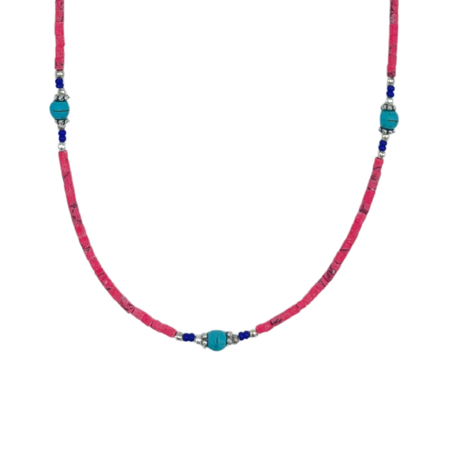 Délicatesse et finesse pour ce Collier de pierres précieuses - Corail rose et Turquoise