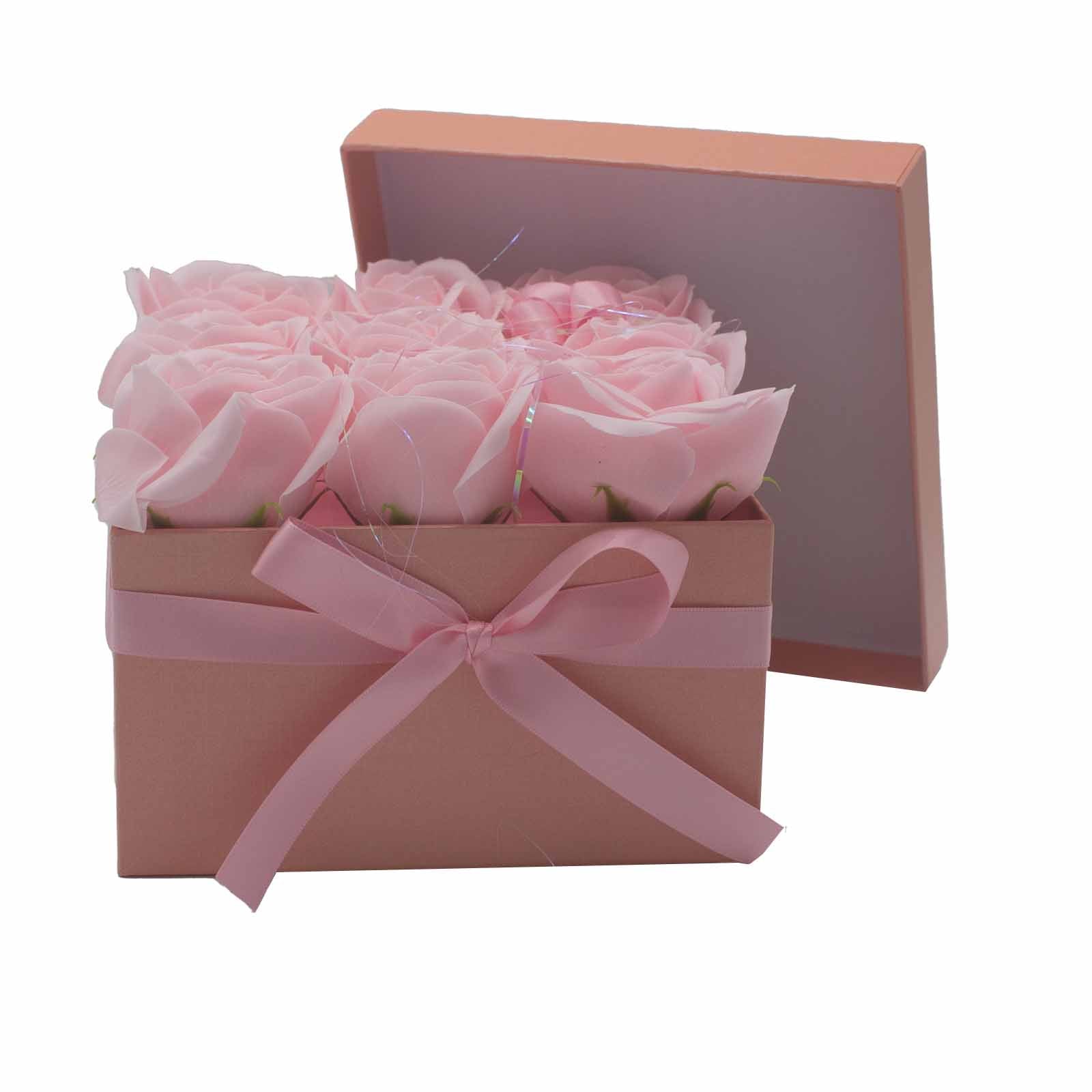Coffret Boite de Fleurs de Savon - Roses roses - cadeau idéal et original