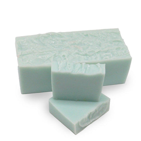 Savon Artisanal à l'Huile de Coco - Myrtille et Thé Vert