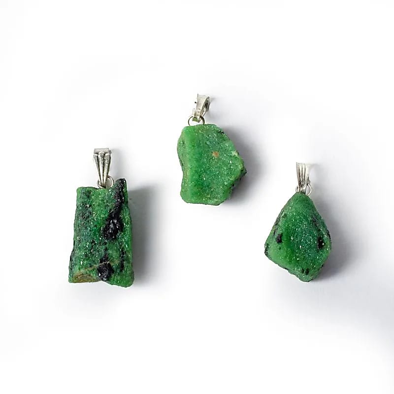 Pendentif en Anyolite Rubis Zoisite brut