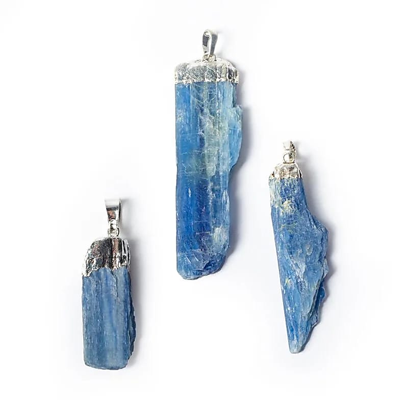 Pendentif en Cyanite Bleue Naturelle brute