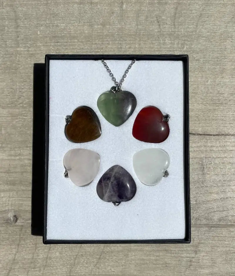 Coffret de 6 pendentifs Coeur en Pierre Naturelles