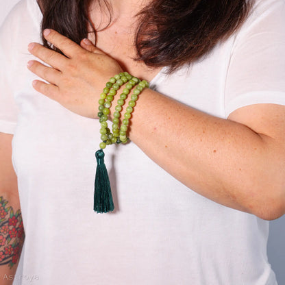 Mala Jade Xinyi avec Pompon | 108 perles - élégant et raffiné