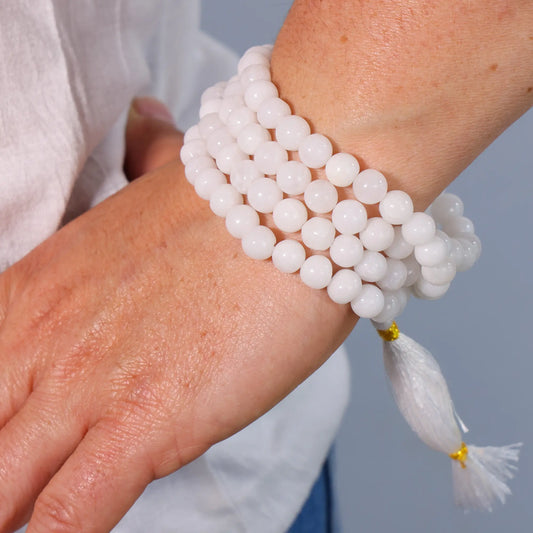 Mala Agate Blanche | 108 perles - vue poignet