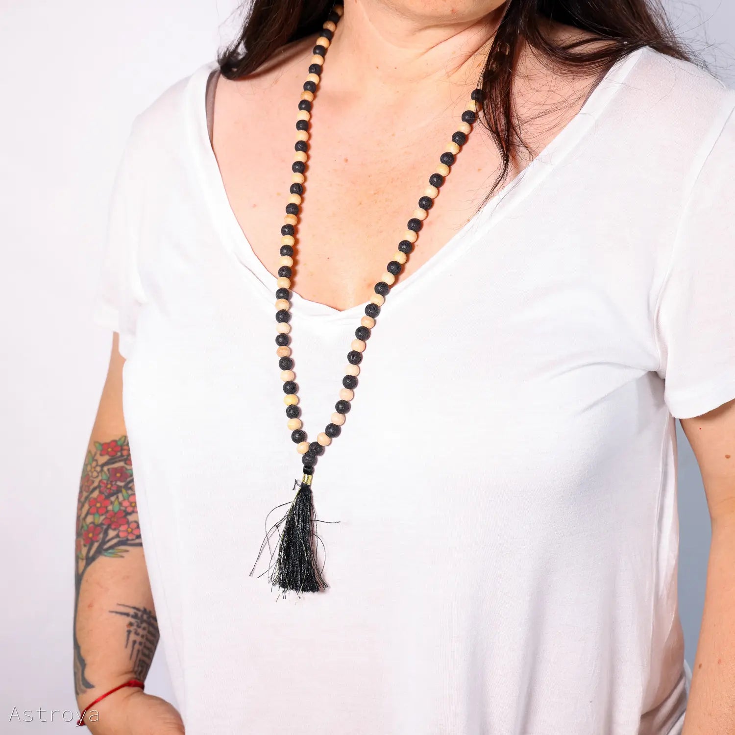 Mala Tulsi et Pierre de Lave | 8mm porté en collier