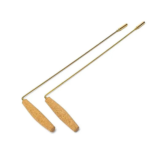 Baguettes de radiesthésie dorées avec poignées en liège naturel