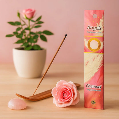 Encens Archange Chamuel pour l’amour universel et la paix du cœur avec décoration zen