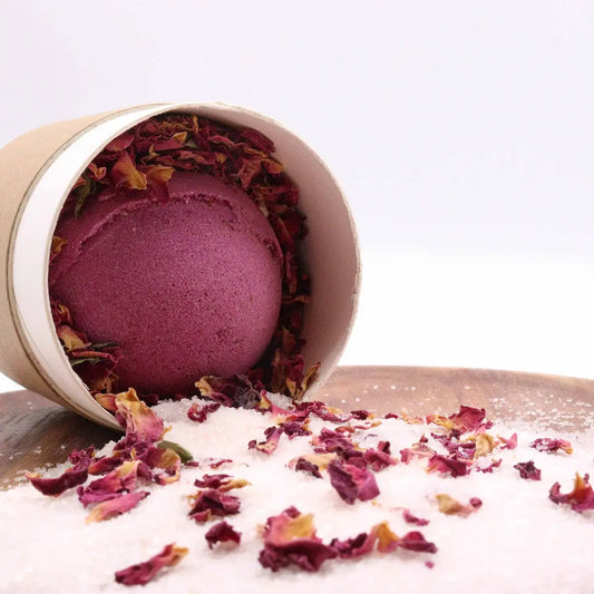 Bombe de bain, Fleurs & Sels de l'Himalaya | Ylang Ylang & Gingembre