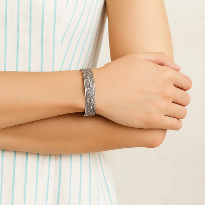 Bracelet tribal Miao avec lotus
