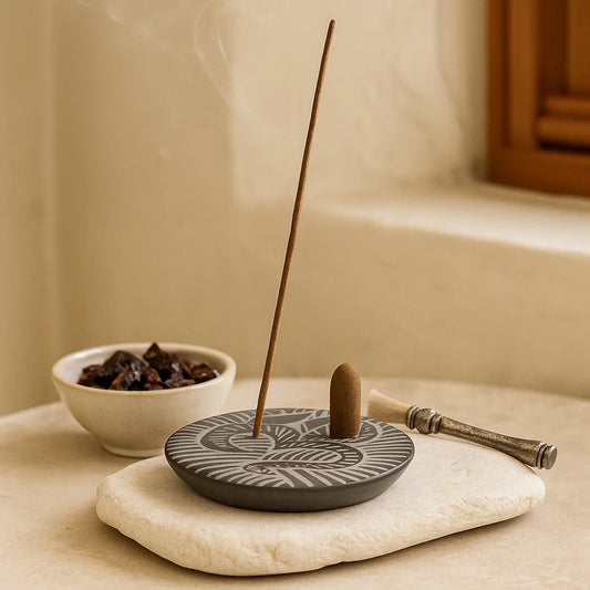 Brûleur encens cônes et bâtons - gravure Om