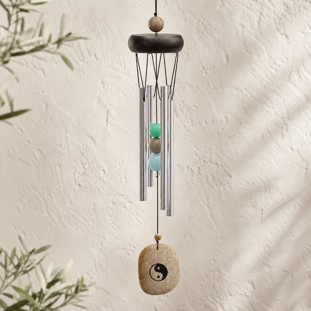 Carillon à vent 4 tubes alu, bois, perles et Ying-Yang - 35 cm