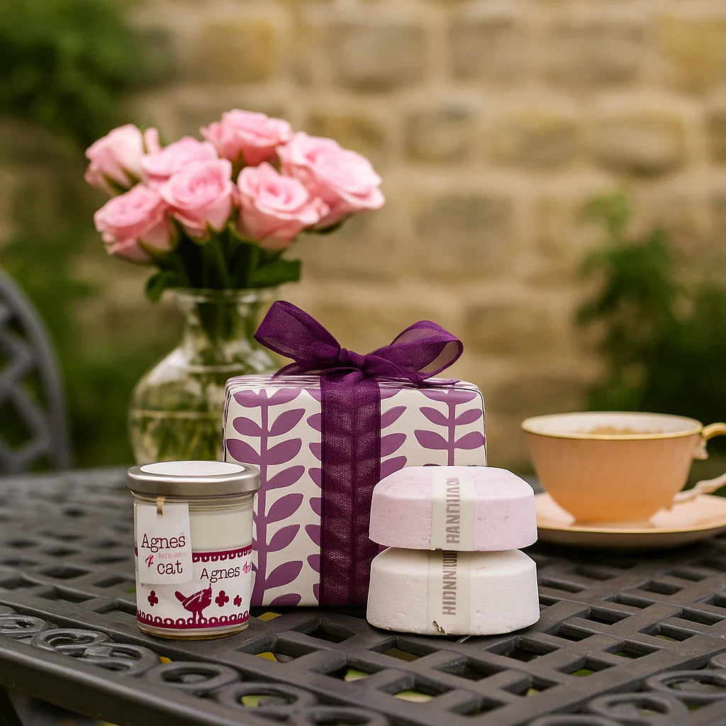 Coffret Cadeau Bougie &amp; Bombes de bain | Thé aux rose &amp; Provence