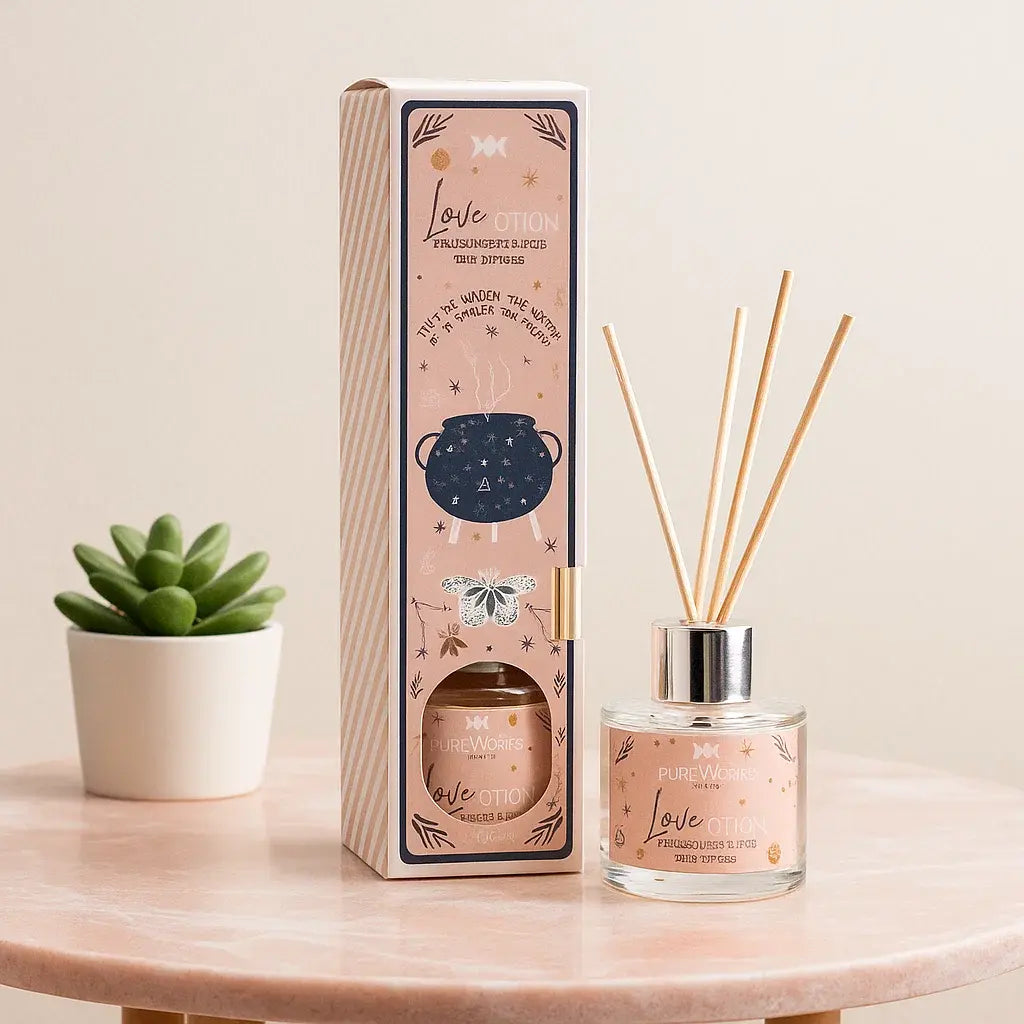 Diffuseur de parfum Philtre d’Amour petit format en situation dans une décoration romantique