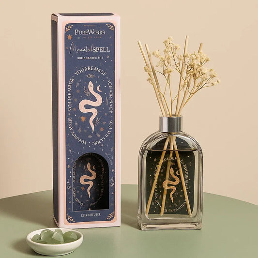 Diffuseur de parfum Poussières de Lune en situation dans un intérieur mystique