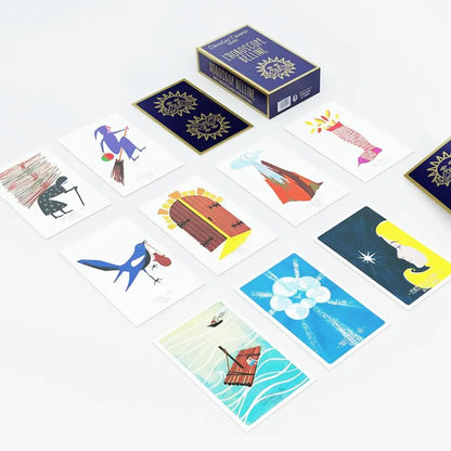 Horoscope de Belline – cartes divinatoires étalées avec illustrations symboliques et coffret ésotérique