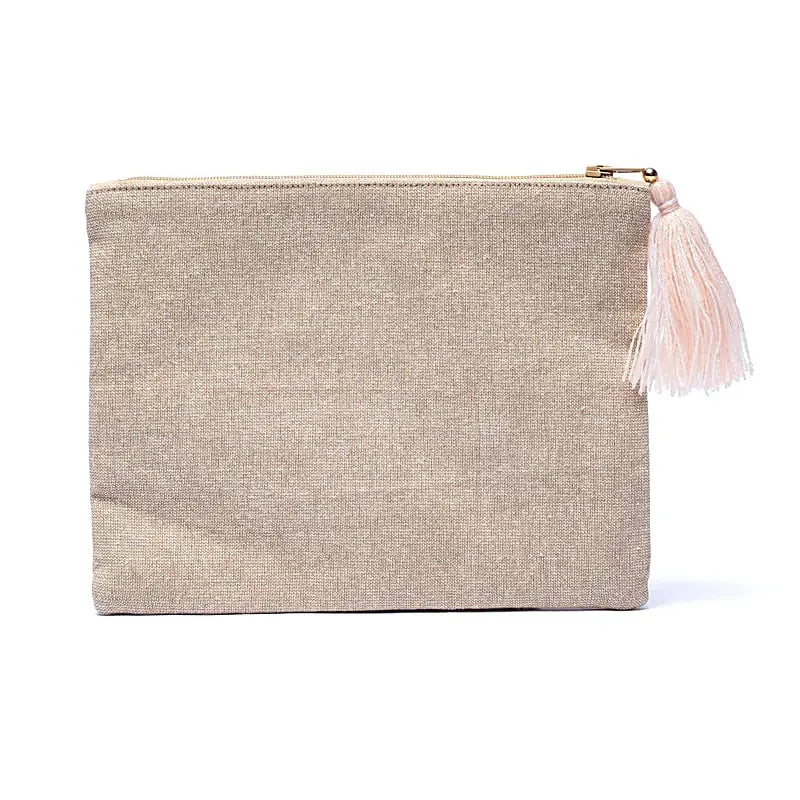 Pochette zippée en velours beige vue arrière avec pompon – accessoire élégant pour coffret cadeau bien-être