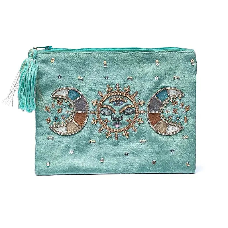 Pochette en velours vert menthe brodée phases de lune et soleil, rangement spirituel pour bijoux et pierres naturelles