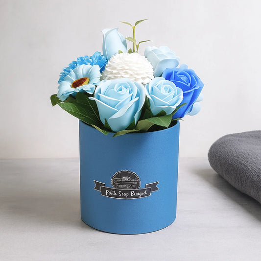 Fleurs de savon en pot bleu clair - cadeau bien-être et relaxation