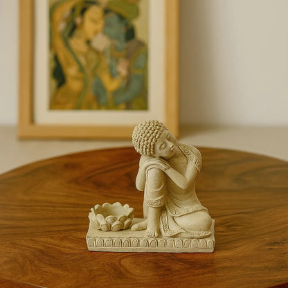Bouddha gris avec bougeoir