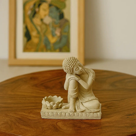 Bouddha gris avec bougeoir
